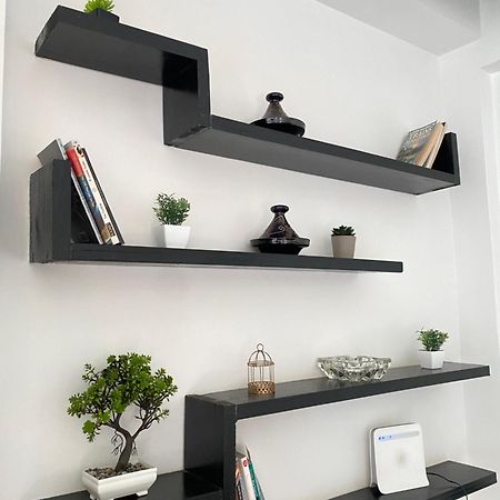 Lovely 2 Bedroom Apartment ラバト エクステリア 写真