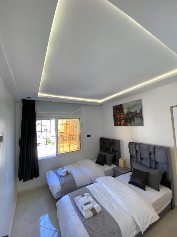 Lovely 2 Bedroom Apartment ラバト エクステリア 写真