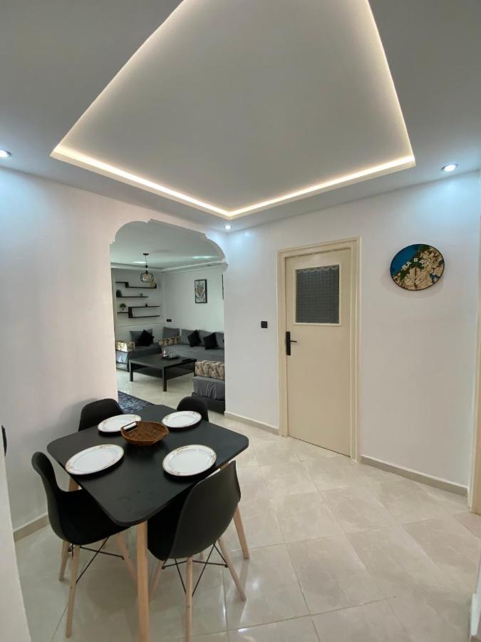Lovely 2 Bedroom Apartment ラバト エクステリア 写真