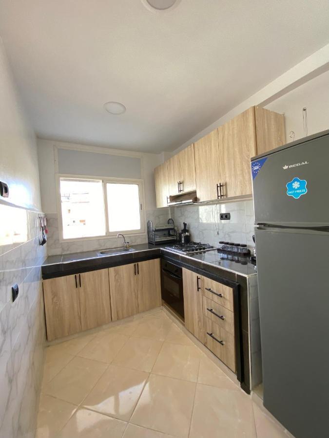 Lovely 2 Bedroom Apartment ラバト エクステリア 写真