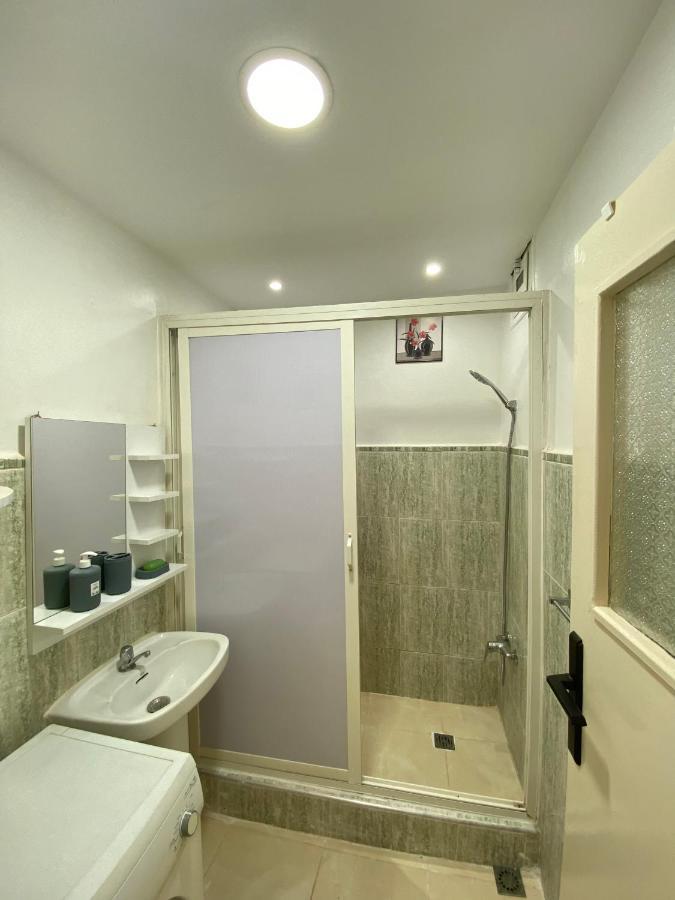 Lovely 2 Bedroom Apartment ラバト エクステリア 写真